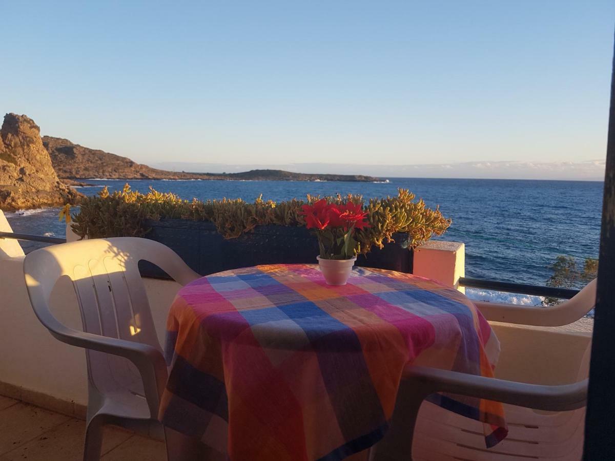 Taverna Akrogiali Лутрон Экстерьер фото